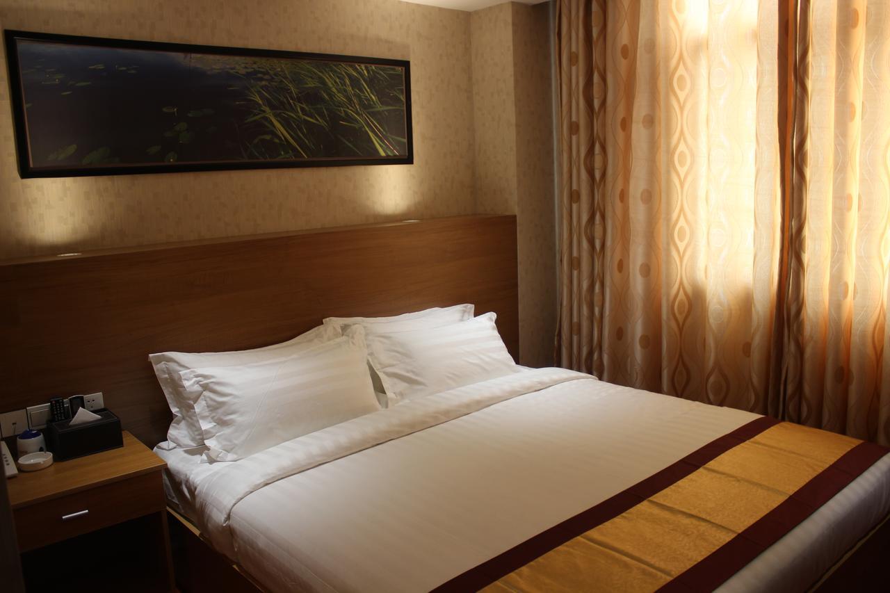 Chambre Double ou Lits Jumeaux de Luxe (Sans Fenêtre)